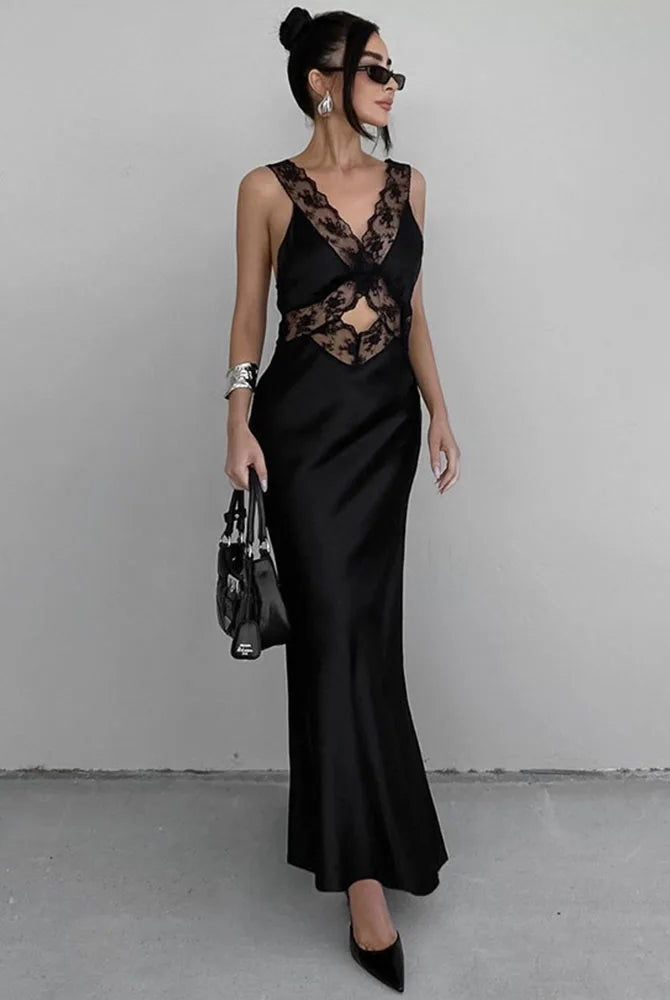 SOERA Bianca Deep V - Neck Lace Maxi Dress - Dress - XS