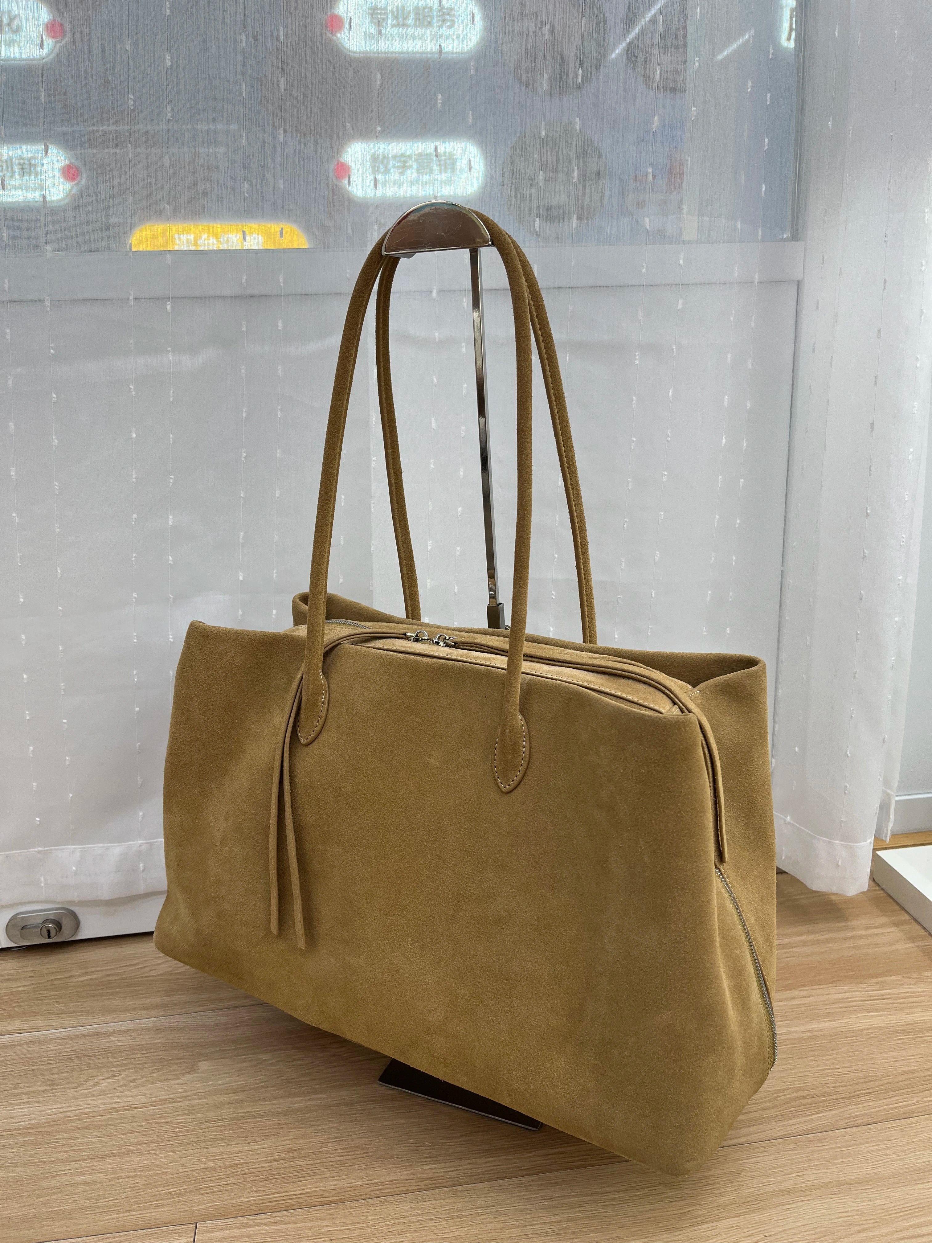Carly bolso tote de ante effect