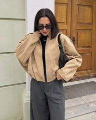 Ellie antilopasta oversized jakna z zadrgo