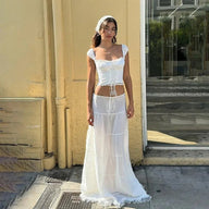 Sophia Set din Dantelă, Top Off-Shoulder și Fustă în Două Piese