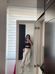 Celeste Asymmetrisches Cut-out-Crop-Top